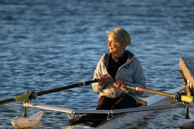 lady rowing after retirement - retire